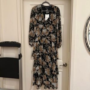 En Saison long sleeve floral dress NWT